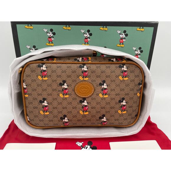 NEW GUCCI x DISNEY MICKEY MOUSE WAIST BELT CROSSBODY FANNY PACK AUTHENTIC BOX! - Picture 1 of 16